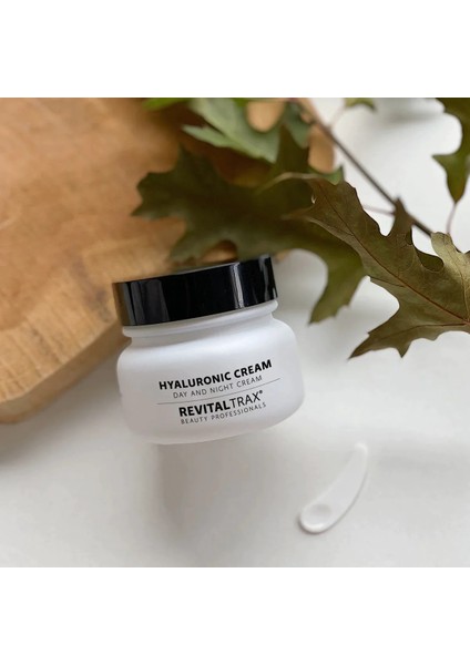 Hyaluronik Gündüz ve Gece Kremi 60 ml