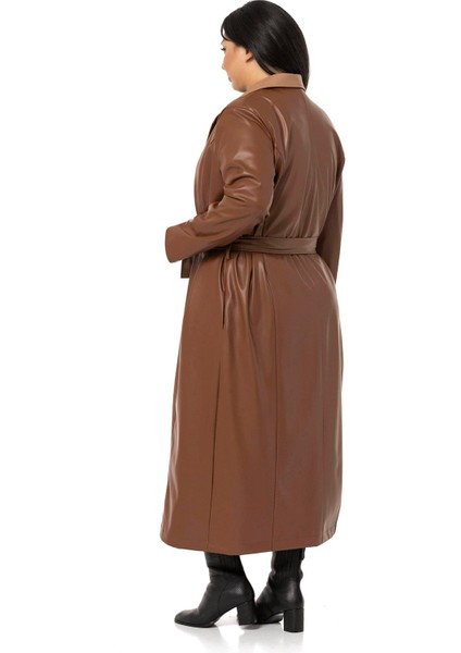 Büyük Beden Yakası Garnili Yandan Cepli Astarlı Deri Kahverengi Uzun Kaban modelleri