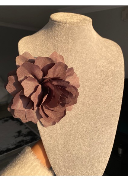 Pink Lady Pinky Lady Koyu Gri Çiçek Broş modelleri