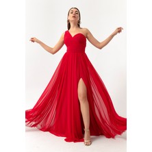 Lafaba Kadın Kırmızı Tek Omuz Yırtmaçlı Uzun Abiye Elbise