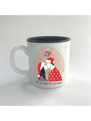 Mor Mürekkep Bir Yıl Değil Her Yıl Aşkla Baskılı Siyah Multi Yılbaşı Kupası