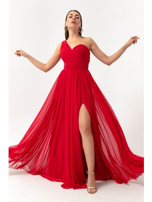Lafaba Kadın Kırmızı Tek Omuz Yırtmaçlı Uzun Abiye Elbise