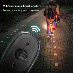 4 Adet Kablosuz Uzaktan Kumanda LED Strobe Işık Araba Motosiklet Bisiklet Için 7 Renk Çarpışma Önleyici Flaş Uyarı Lambası (Yurt Dışından)
