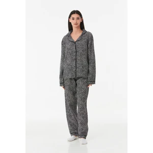Puantiyeli Düğmeli Pijama Takımı