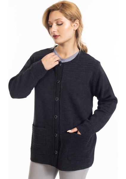 Yeni Sezon Çelik Örgü Sade Model Yuvarlak Yaka Düğmeli Anne Triko Hırka 7418