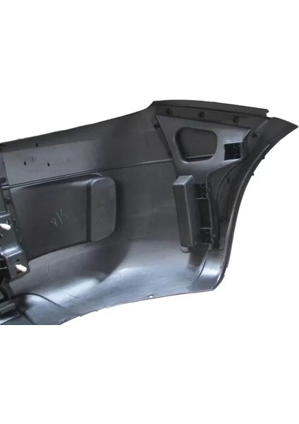 Iveco Daıly- 08/10; Ön Tampon Siyah (Sis Deliksiz) (Italya) fırsatları