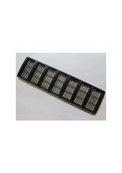 Jeep Cherokee- 97/01; Ön Panjur Siyah (Boyanır Tip) (Tyg)