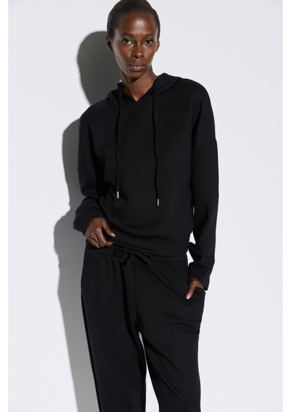Kapüşonlu Sweatshirt
