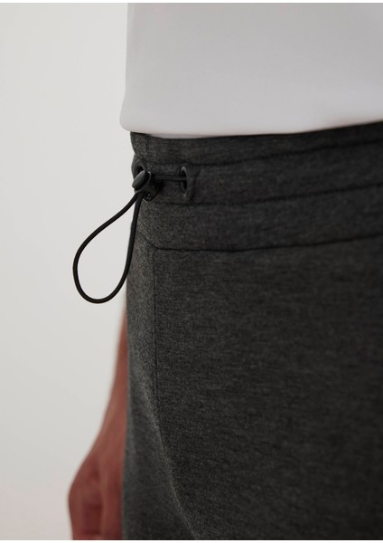 Antrasit Renk Örme Kumaşdan Jogger Pantolon
