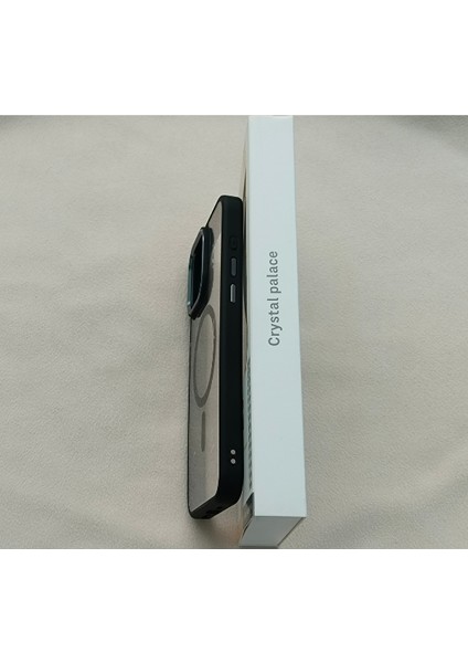 iPhone 14 Pro ile Uyumlu Magsafe Özellikli Sert Silikon Darbe Koruyucu Kılıf fırsatları
