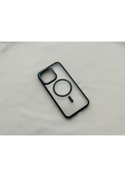 iPhone 14 Pro ile Uyumlu Magsafe Özellikli Sert Silikon Darbe Koruyucu Kılıf