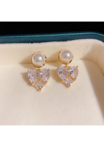 Premium Zirkonya Kalp Küpeler, Şık Küpeler (Yurt Dışından) modelleri