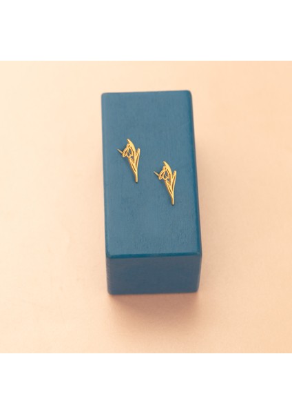 925 Ayar Gümüş Doğum Çiçeği Küpe