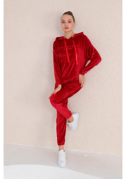Kadın Kırmızı Renk Soft Kadife Eşofman Takım modelleri