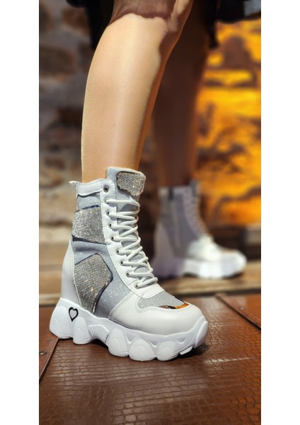 Kadın Gina Gizli Dolgu Bot