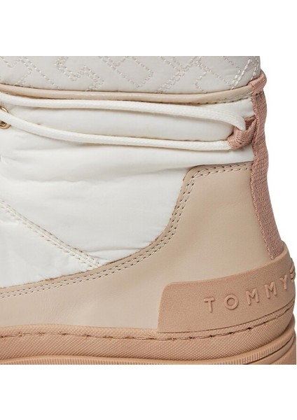 Kadın Marka Logolu Düz Taban Kaydırmaz Günlük Kullanım Beyaz Bot & Bootie FW0FW07502-YBH