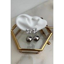 Modex Kare Taşlı Sallantılı Top Küpe