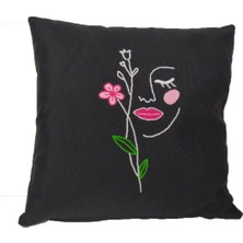 Angel's Collection Punch Işlemeli Kırlent Kılıfı ( Çiçekli Kadın Yüzü ) Tekli