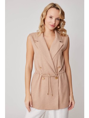 Vitrin Beli Bağlamalı Gold Düğme Detaylı Yelek