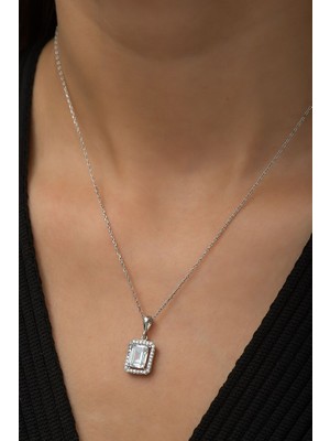 Sunshine 925 Ayar Rodyum Kaplamalı Beyaz Baget Taşlı Gümüş Kolye