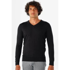 Rahat Kalıp Yünlü Düz Lacivert V Yaka Triko