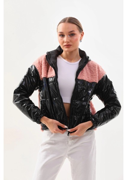 Kadın Pembe Siyah Rugan Fermuarlı Içi Astarlı Beli Lastikli Crop Peluş Ceket HZL24W-BRC129361 fırsatları