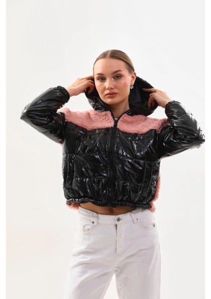 Kadın Pembe Siyah Rugan Fermuarlı Içi Astarlı Beli Lastikli Crop Peluş Ceket HZL24W-BRC129361 indirimleri