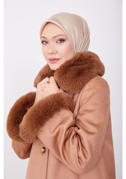Önü Düğmeli Kürklü Kaban 23K7806 Camel