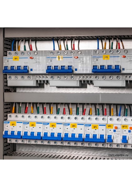 Eb Serisi / 3 Kutuplu 4,5ka / C Tipi 20A Oto