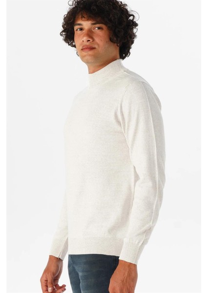 Rahat Kalıp Yarım Balıkçı Yünlü Ekru Triko