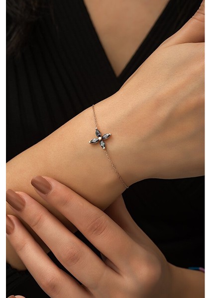 925 Ayar Rose Kaplamalı Mistik Topaz Taşlı Çiçek Gümüş Bileklik