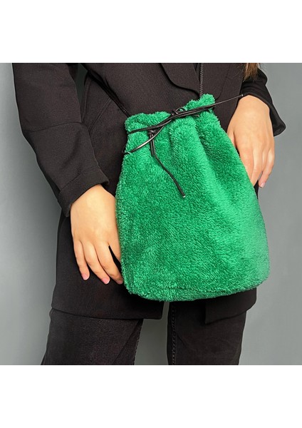 Çapraz Askılı Peluş Çanta