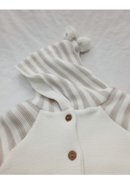 Berkaysun Tekstilden Bebekler Için Triko Kapüşonlu Çift Katlı Hırka fırsatları