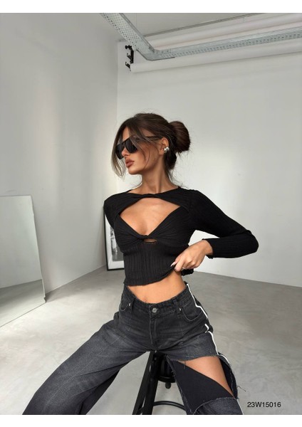 Kadın Büzgülü Cutout Bluz fiyatları