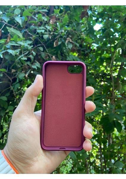 Meri Case Apple iPhone 7 ve 8 Uyumlu Logolu Içi Kadife Lansman Kılıf Arka Kapak