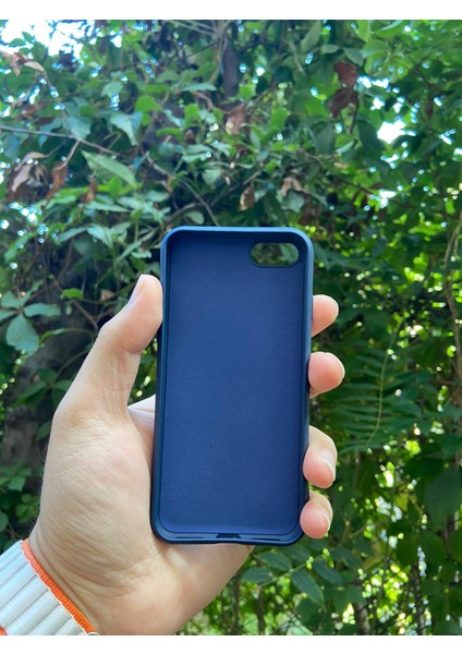 Meri Case Apple iPhone 7 ve 8 Uyumlu Logolu Içi Kadife Lansman Kılıf Arka Kapak