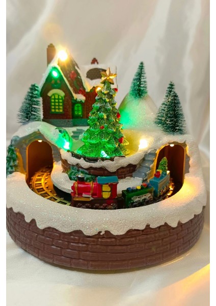 Yılbaşı Noel Köy Tren Kar Küresi Noel Baba Karakter Işık Kahve Yeni Yıl Çam Ağacı