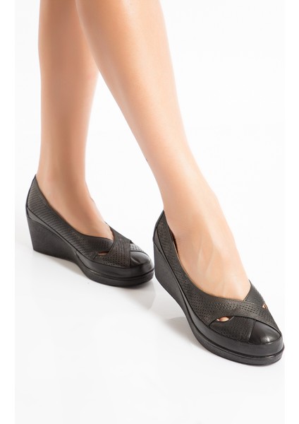 Dolgu Günlük Ayakkabı 23Y 1051 modelleri