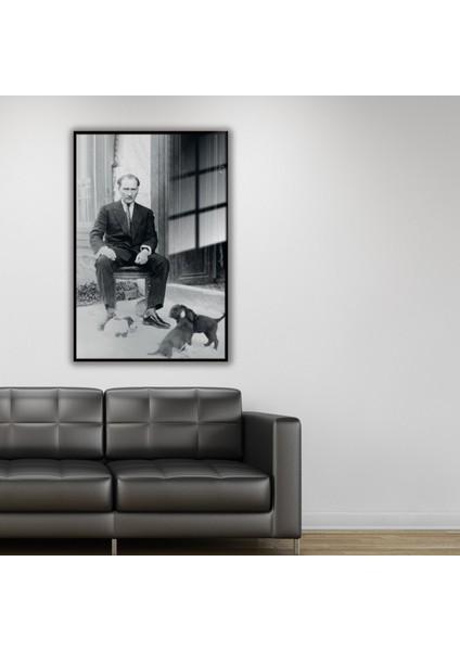 Metal Çerçeveli Cam Tablo Atatürk Ve Yavru Köpekler
