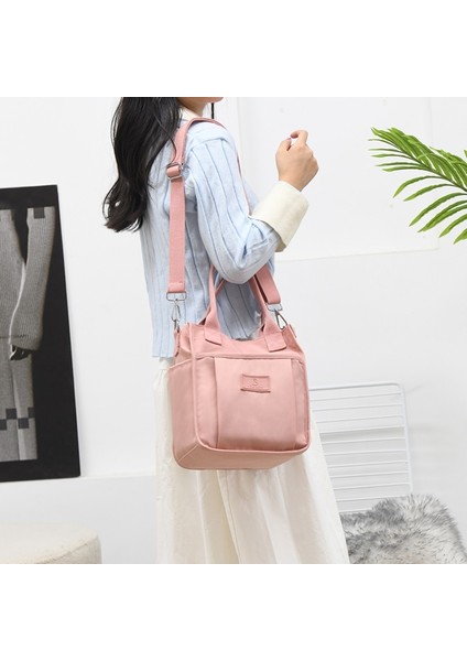 2024 Yeni Sınır Ötesi Kadın Moda Trendi Omuz Çantası Su Geçirmez Naylon Banliyö Crossbody Çanta (Yurt Dışından)