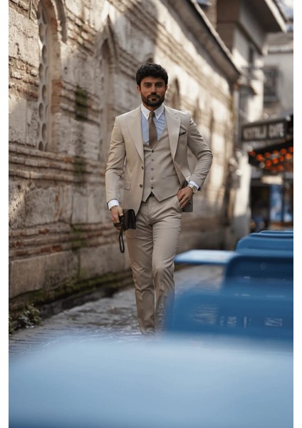 1042 Slim Fit Sivri Yaka Takım Elbise fiyatları