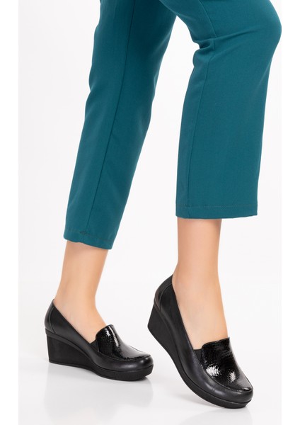 Kadın Deri Siyah Petek Desen Comfort Taban Ayakkabı modelleri