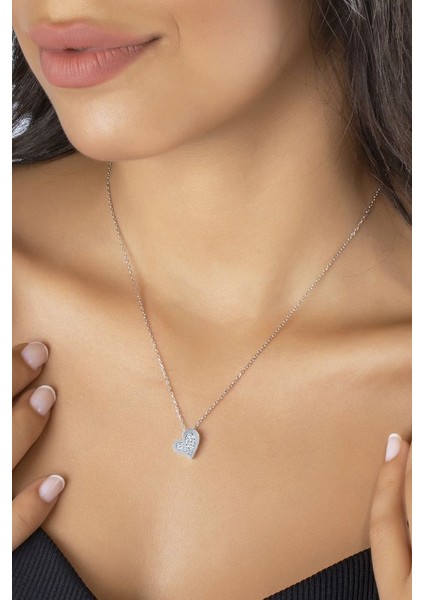 925 Ayar Swarovski Taşlı Kalp Sembolü Rodyum Kaplamalı Gümüş Kolye