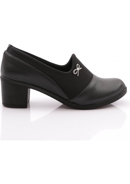 23032 Kadin Kurdela Desenli Topuklu Ayakkabi