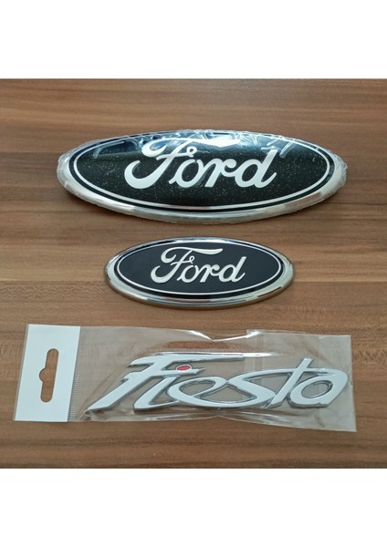 Çakır Grup Ford "fiesta Yazı Ön Arma + Bagaj Arması" Logo Arma 2009-2012 Arası Araçlara Uygun