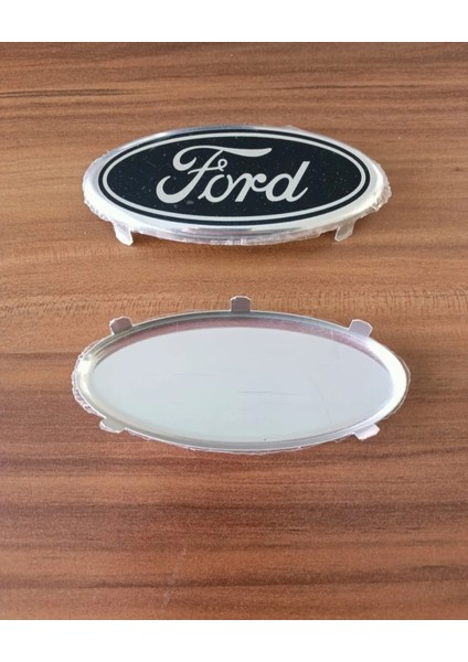 Ön Arma 2002 - 2008 Yılları Arası Uyumludur Fiesta Ön Panjur Arma