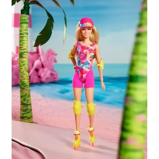 Barbie Film Margot Robbie, Tek Sıralı Paten Kıyafetinde Barbie HRB04