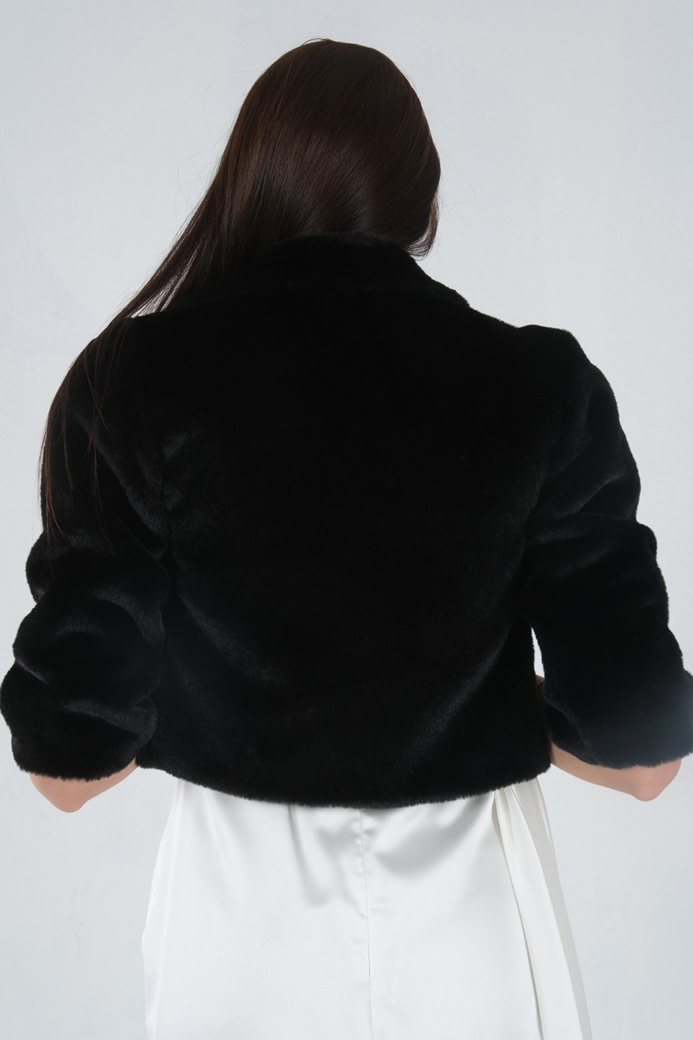 Feminist Siyah Bebe Yaka Peluş Bolero 0105134.01 görsel 5