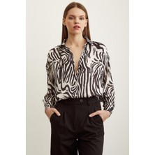 Never More Zebra Desen V Yaka Saten Gömlek