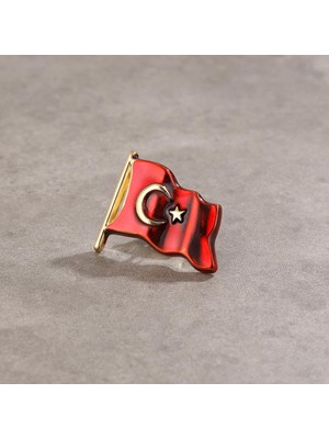 Kadim Türk Bayrağı Rozet Kırmızı Metal Malzemeden Şık Tasarım ile Herkes İçin Aksesuar